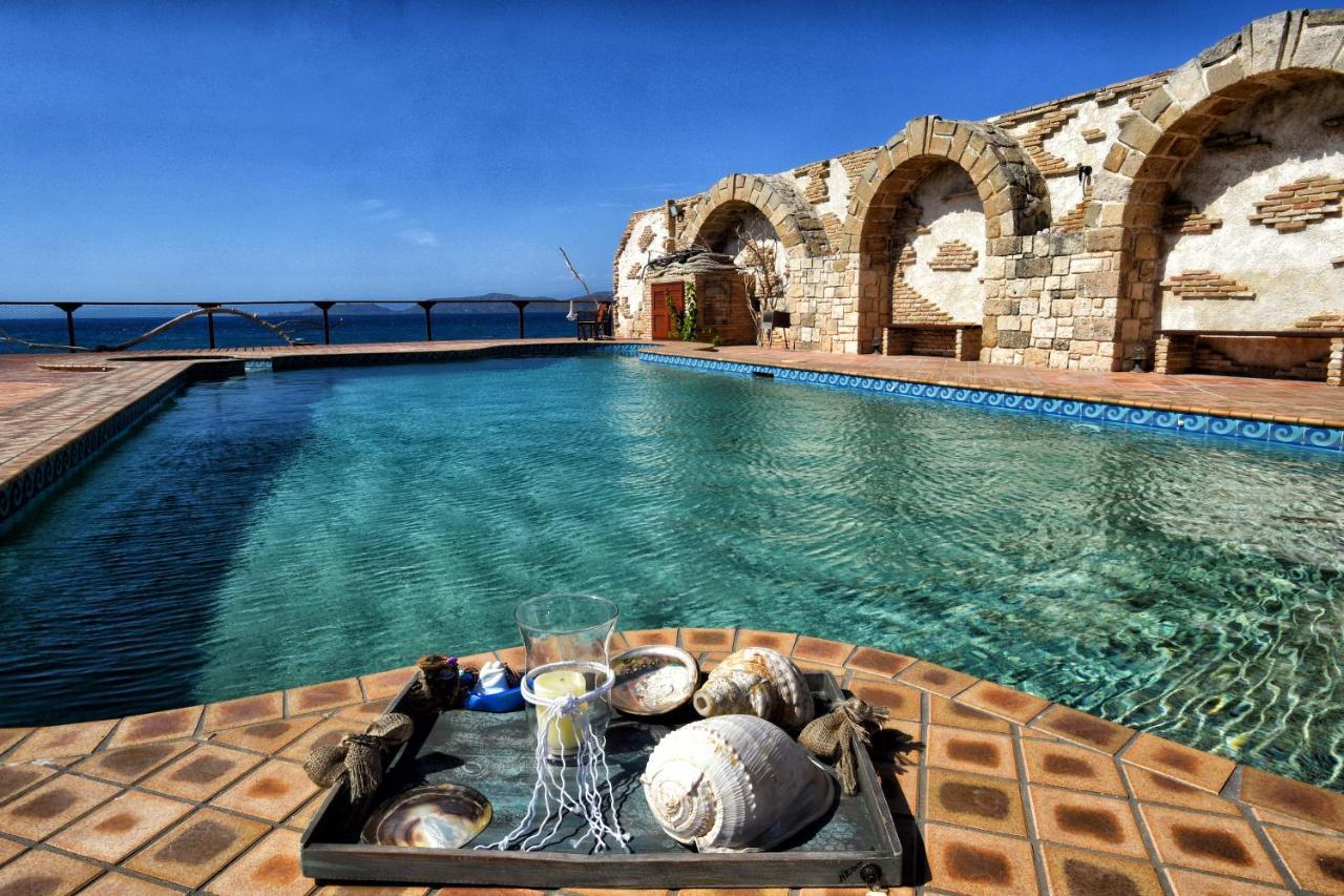 Luxurious Villa By The Sea Posidhonía Eksteriør billede